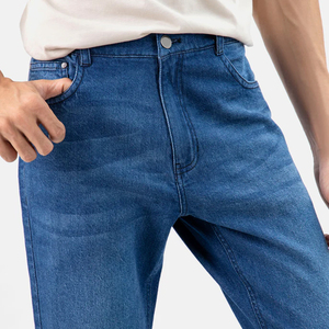 2025 Jeans de mezclilla para hombre de alta calidad con diseño de impresión de ropa de calle Ajuste personalizado disponible para ropa de verano del fabricante OEM - Product Image 3