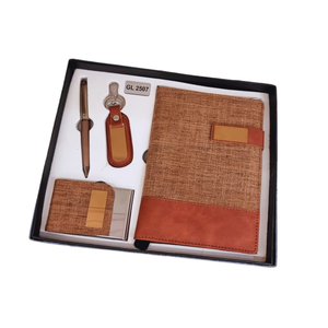 Ensemble de cadeaux d'affaires 4-en-1 de haute qualité porte-clés journal porte-carte de visite stylo pour promotions - Product Image 5