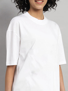 Vente en gros Ensemble t-shirt et short 2 pièces 100% coton pour femmes surdimensionné personnalisé Ensemble hip hop streetwear de haute qualité pour femmes - Product Image 4