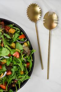 Ensemble de service à salade en métal durable poignée en laiton ustensile de service à manger contemporain cadeau sophistiqué - Product Image 5