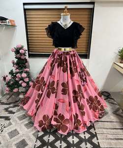 Conjunto floral Lehenga Choli: femenino y romántico para ocasiones especiales Estampado geométrico Lehenga Choli para cada Budfor - Product Image 3
