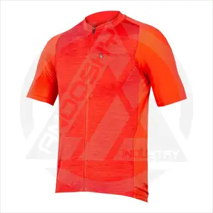 2024 Jersey de ciclismo con cremallera en el pecho con bolsillo trasero con cremallera 3 bolsillos traseros dobladillo elástico interno con pinza de silicona OEM personalizado