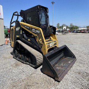 Machine de manutention compacte ASV RT-120 haute performance et ASV RT-135 pour les travaux de construction et forestiers, dotée d'une pompe hydraulique fiable. - Product Image 1