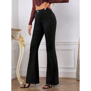 Jean évasé vintage rétro pour femme, taille haute, en denim noir, coupe évasée, extensible, durable, aspect impeccable, finition premium, tailles 26 à 40 - Product Image 3