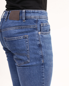 กางเกงยีนส์ขาสั้นผู้ชายแฟชั่นใหม่ ขายส่งแบบกำหนดเอง ผ้าเดนิม ทรงคลาสสิก 5 กระเป๋า ทรงสลิม สำหรับผู้ชาย ทรงทันสมัย - Product Image 3