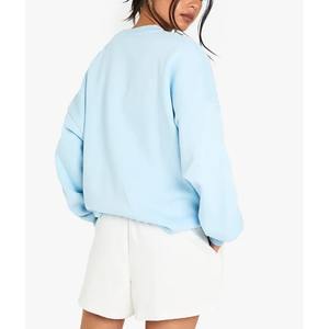 2025 femmes 2 pièces surdimensionné sweat et short ensemble col rond et manches longues goutte épaule pour les femmes avec Logo personnalisé - Product Image 6