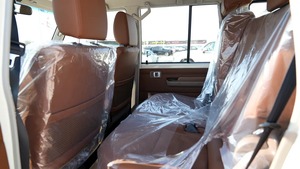 สภาพดีเยี่ยม ปี 2024 โตโยต้า แลนด์ ครุยเซอร์ 70 ซีรีส์ LC 76 LX เกียร์อัตโนมัติ เครื่องยนต์ V6 - Product Image 5