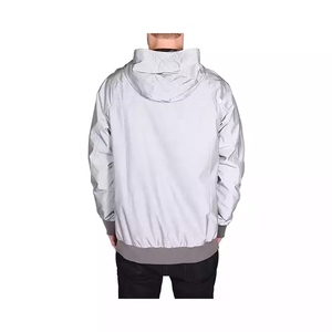 Veste coupe-vent à capuche pour homme en nylon imperméable de haute qualité avec logo personnalisé, réfléchissante - Product Image 2