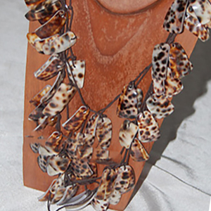 Collar de Conchas Marinas con Diseño Geométrico, Joyería de Fiesta con Motivo de Cuentas, Artesanía Natural con Conchas Marinas - Product Image 3