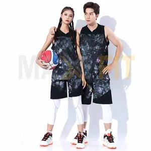 Maglie da basket di Design superiore divise da basket Kit sportivo pantaloncini Set abbigliamento con stampa personalizzata di MAXFIT ENTERPRISES