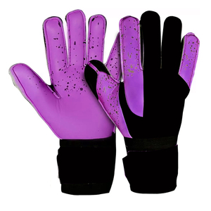 Gants de football personnalisés vert-noir, adhérence en latex premium, coutures renforcées, architecture des doigts, construction respirante - Product Image 6