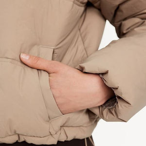 Blousons d'hiver chauds en toile matelassée pour femmes, coupe courte, style bomber, faible MOQ - Product Image 5