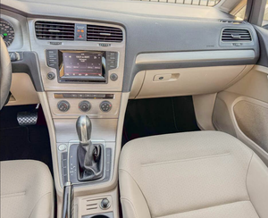 Volkswagen Golf Sport d'occasion propre, conduite à gauche/droite, 2015 - Product Image 6