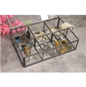 Boîte en verre conique de stockage de bijoux à 6 compartiments magnifiquement fabriquée à la main en verre et métal de haute qualité pour la décoration intérieure - Product Image 1