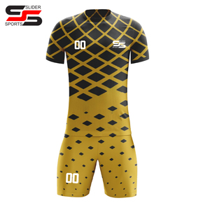Ensembles de vêtements de football dégradé de couleur Uniforme de football Maillot de sublimation Shorts de sport Portez votre propre conception Uniformes de football personnalisés - Product Image 5