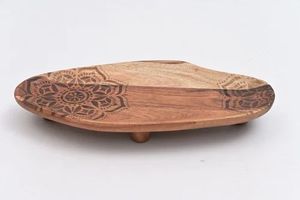 แผ่นชาร์จไม้ธรรมชาติพร้อมดีไซน์แกะสลักแผ่นรองจานสำหรับเสิร์ฟใต้/จานออกแบบได้ตามต้องการ - Product Image 3