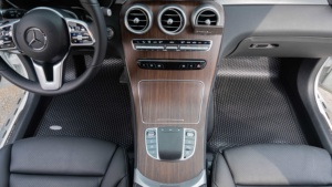 Ensemble de tapis de voiture en PVC de haute qualité avec tapis de coffre Protection contre les intempéries OEM Accessoires de voiture automobile personnalisables et en gros - Product Image 2