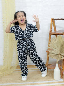 ชุดเสื้อผ้าเด็กฤดูร้อนปี 2025 ชุดเสื้อผ้าเด็กผู้หญิง 2 ชิ้น - Product Image 3