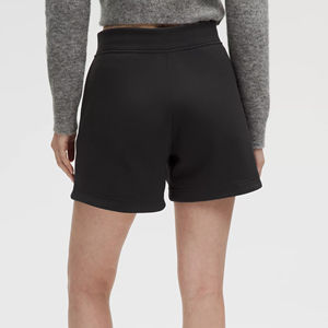 Short pour femme 100% coton de haute qualité logo imprimé bouffant 3D personnalisé avec poches latérales short streetwear de couleur unie pour femme - Product Image 3