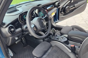 สั่งซื้อแล้ว + รถมินิ คูเปอร์ รุ่นปี 2023 รุ่น JOHN COOPER WORKS EDITION พร้อมจัดส่งแล้ว - Product Image 3