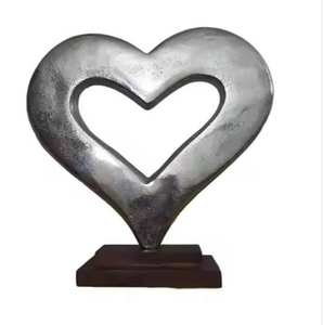 Escultura Decorativa de Aluminio Tallada a Mano con Acabado Plateado Antiguo, Estilo Art Deco, para Mesa de Oficina o Hogar - Product Image 4