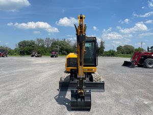 รถขุดขนาดเล็ก JCB 50Z-1 ปี 2023 ใช้ได้กับใบมีดดันดินมาตรฐาน Caterpillar พร้อมบุ้งกี๋ขนาด 24 นิ้ว ระบบไฮดรอลิกแบบตีนตะขาบ  มอเตอร์ไฮดรอลิก  ขุดลึกได้สูง - Product Image 2