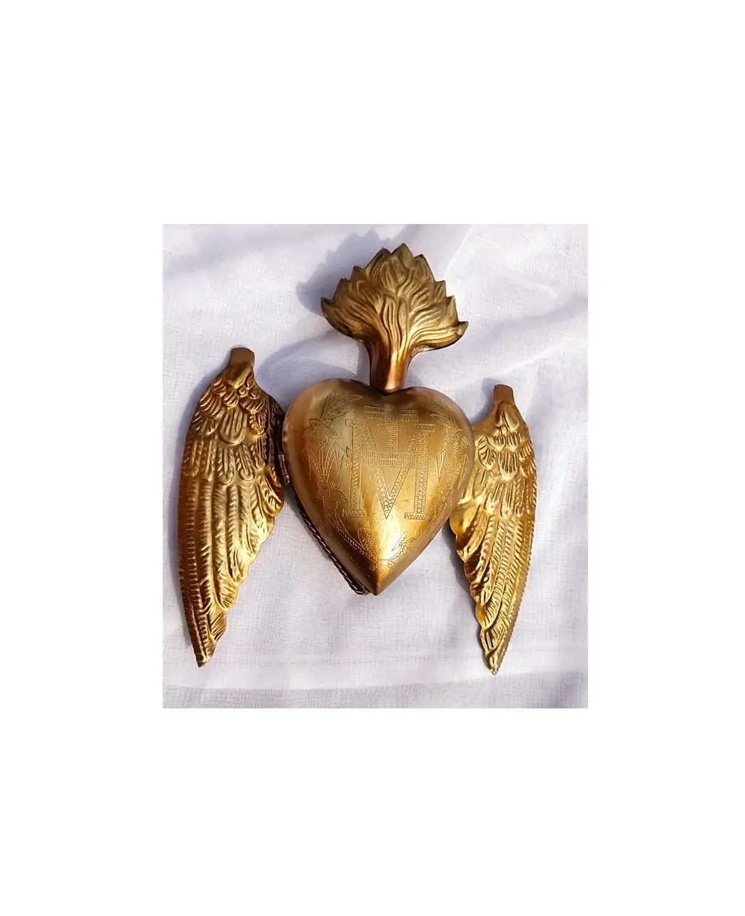 Sacred Heart Milagros with Wings in Antique Gold Finish
