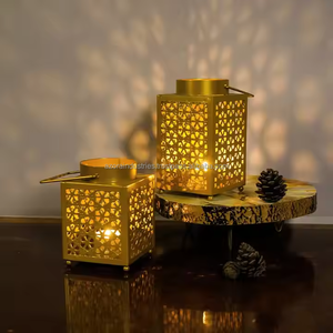 Décoration Décoration d'intérieur Bougeoir en métal creux Photophore Chandelier Suspendu Intérieur Extérieur - Product Image 1