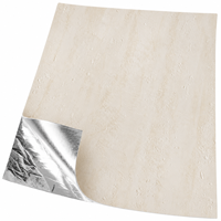 Papier peint MORLENX à texture de plâtre beige chaud pour salon, chambre et décoration murale intérieure moderne