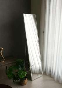 Miroir moderne de plancher de studio avec la structure en acier durable de support de stockage de sac - Product Image 2