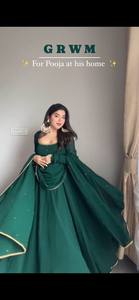 Hermoso Vestido de Piel Sintética con Dupatta y Pantalones para Fiestas, Materiales Reciclados en Stock por FABZONE - Product Image 5