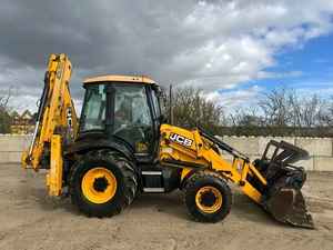 Chargeur original d'occasion de chargeuse-pelleteuse JCB avec cabine confortable Chargeur d'occasion de pelle rétro sur pneus JCB 4x4 3cx 4cx en stock à vendre - Product Image 2