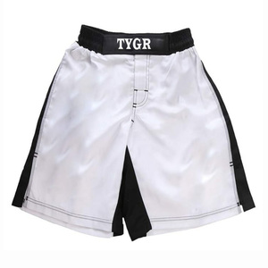 Pantalones cortos de lucha MMA de alto rendimiento impresos por sublimación, elásticos flexibles, resistentes al desgarro, diseñados para sparring y entrenamientos pesados - Product Image 6