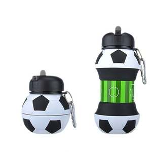 Botella de Agua Plegable de Silicona con Pajita Antiderrames, Diseño de Balón de Fútbol, para Niños, para Deportes al Aire Libre - Product Image 1