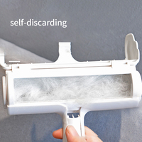 Brosse anti-poils et anti-bouloches pour animaux de compagnie, auto-nettoyante, réutilisable, pour meubles et vêtements