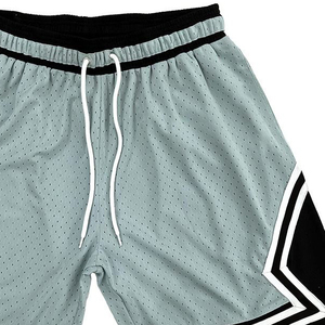 Pantalones cortos de baloncesto de verano de marca de diseñador para hombre, conjuntos certificados BSCI de sublimación de poliéster con logotipo de malla de punto Vintage personalizado - Product Image 5