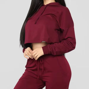 OEM Costume de jogging décontracté avec logo personnalisé pour femmes, sweat à capuche surdimensionné vierge et jogging à jambes larges évasées, pantalon de survêtement, ensemble 2 pièces pour femmes - Product Image 1