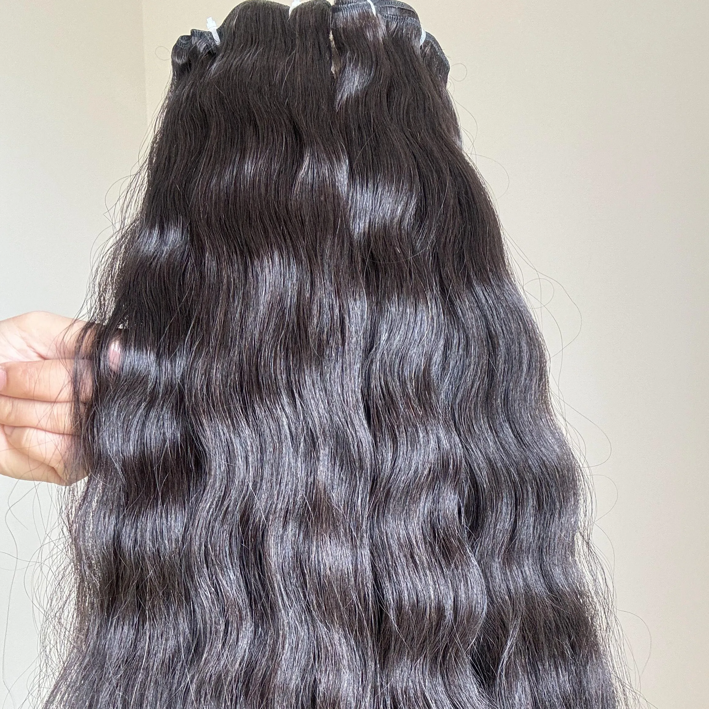 Pabrik murah 6-32 inci bundel rambut manusia keriting pemanjangan rambut anyaman Vietnam