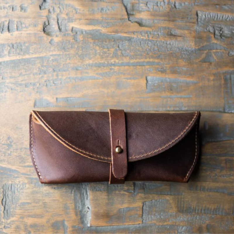 สีน้ำตาล