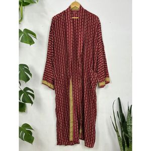 Robe de chambre en satin de soie écologique pour homme, style kimono, vintage, luxe, manches longues, durable, classique - Product Image 3