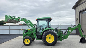 Tracteur John Deere 4066R d'occasion à bon prix avec pelle rétrocaveuse pour travaux agricoles et d'élevage, matériel agricole disponible - Product Image 6