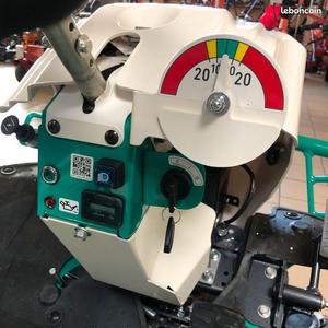 Cortacésped Orec Rabbit RM982F 4X4 con arranque eléctrico inalámbrico, 88 cm, desbrozadora, calidad DIY, 5.5 HP, caja recolectora de césped - Product Image 4