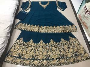 Magnifique haut de soirée Shamita Shetty inspiré, longueur totale, manches 3/4, motif en faux georgette, broderie, style Lahenga Salwar - Product Image 6