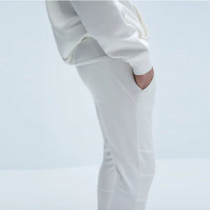 Trending Winter Streetwear Conjunto de dos piezas Ropa deportiva de calidad superior Personalizar su propio logotipo Conjunto de chándal Cremallera completa 100% algodón - Product Image 6