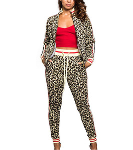 Survêtement décontracté de conception professionnelle pour femmes saison d'hiver Logo personnalisé Jogging 100% coton survêtement unisexe - Product Image 1