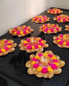 ปอมปอมปอมตกแต่งหลากสีพร้อมเชิงเทียนสำหรับ Diwali navratri Mandir ของตกแต่งบ้าน - Product Image 1