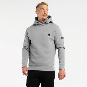 เสื้อฮู้ดสีเทาอ่อน ทันสมัยและสวมใส่สบาย เหมาะสำหรับทุกโอกาส ใส่ได้ตลอดทั้งปี โดย Marfa International - Product Image 2