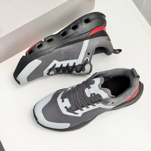 Chaussures de randonnée légères et respirantes, confortables, absorbant les chocs, antidérapantes, pour hommes, chaussures doublées de maille respirante, chaussures de créateur - Product Image 3