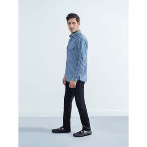 Camisa Casual de Corte Slim para Hombre VADIM de Unze London, Corte Regular, Manga Media, Tela Popelina, Color Liso, Talla 6XL - Product Image 3