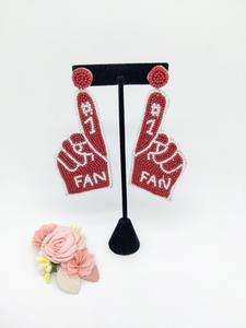 Boucles d'oreilles brodées à la main avec des perles, mignonnes, élégantes, tendance, luxueuses, à la mode, nouveau design par glowin fashion - Product Image 2